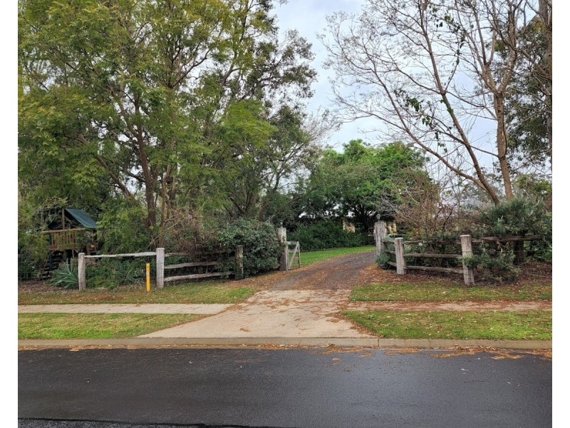 41 Adams Road, Cabarlah QLD 4352