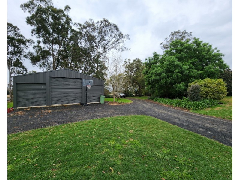 41 Adams Road, Cabarlah QLD 4352