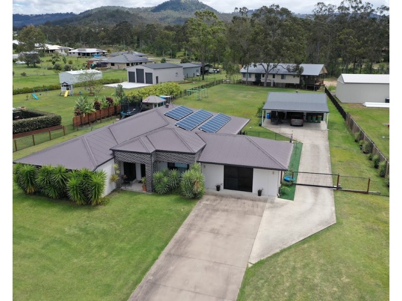 15 Kimdonn Drive, Withcott QLD 4352