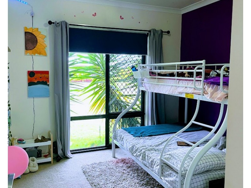 15 Kimdonn Drive, Withcott QLD 4352