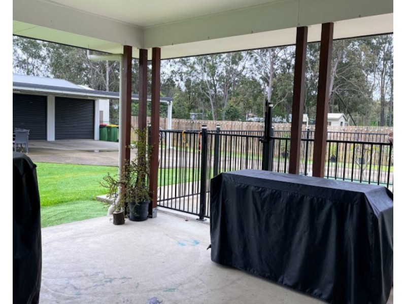 15 Kimdonn Drive, Withcott QLD 4352