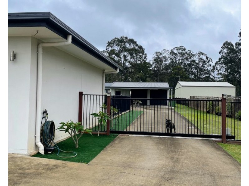 15 Kimdonn Drive, Withcott QLD 4352