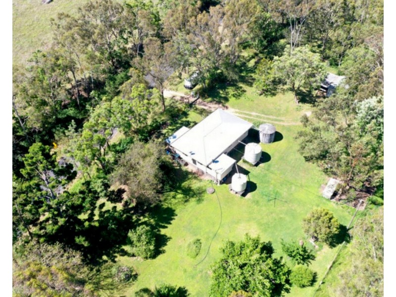 12 Middle Road, Pierces Creek QLD 4355