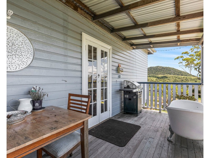 273 Silver Pinch Road, Silver Ridge QLD 4352
