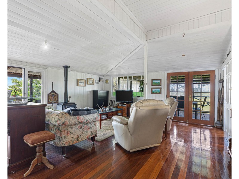 273 Silver Pinch Road, Silver Ridge QLD 4352