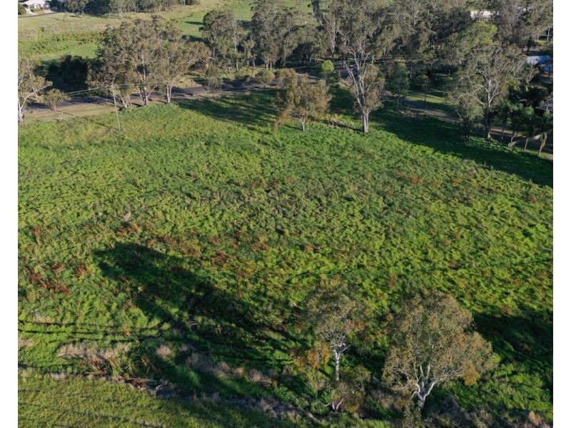 405 – 417/7534 New England Highway, Crows Nest QLD 4355