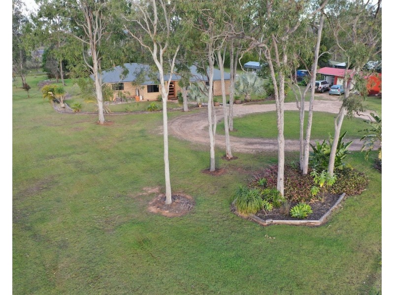 8 Legend Drive, Adare QLD 4343