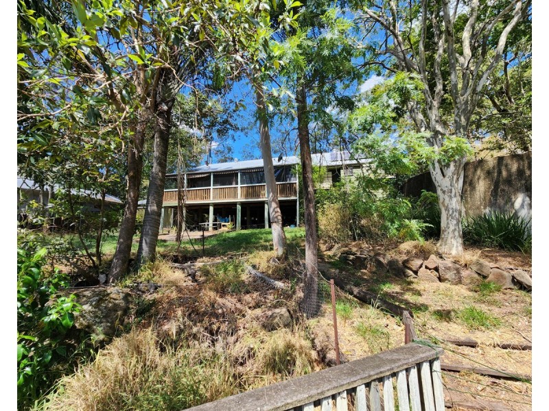 20 Gordon Crescent, Withcott QLD 4352