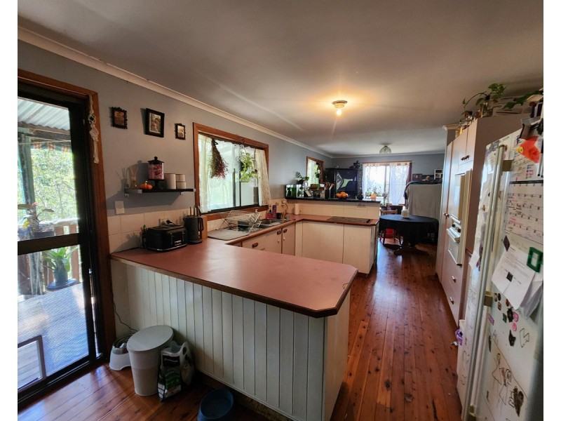 20 Gordon Crescent, Withcott QLD 4352