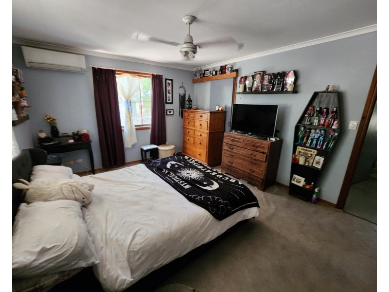 20 Gordon Crescent, Withcott QLD 4352