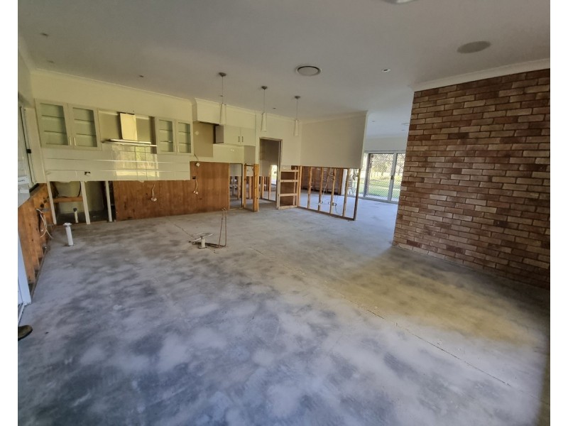 2 Turner Street, Helidon QLD 4344