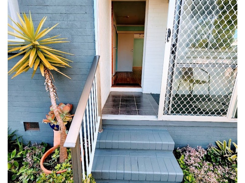 8 Nolan Street, Crows Nest QLD 4355