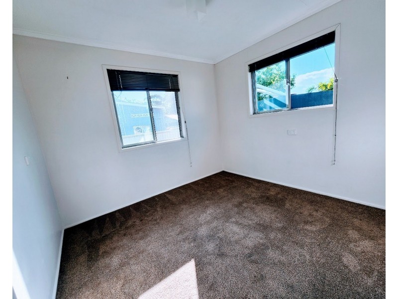 8 Nolan Street, Crows Nest QLD 4355