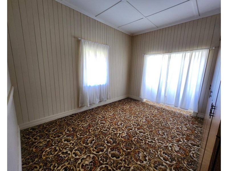 2 Link Street, North Toowoomba QLD 4350