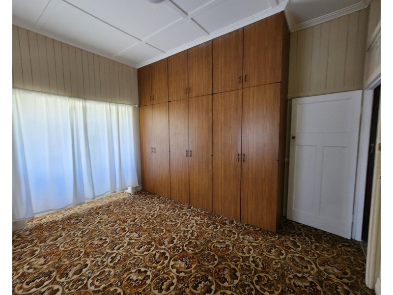 2 Link Street, North Toowoomba QLD 4350