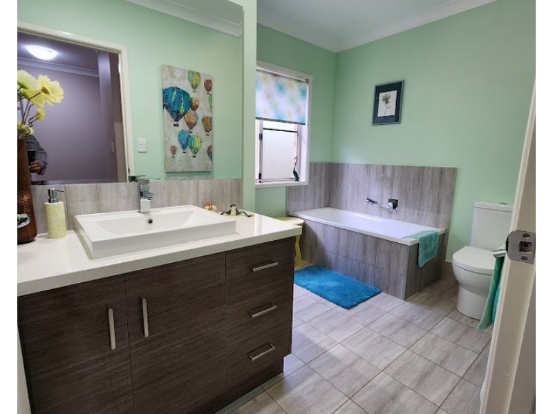 59 Emu Creek Road, Crows Nest QLD 4355