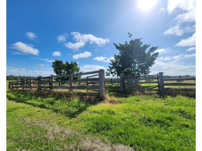 114 Cherry Creek Road, Cherry Creek QLD 4306