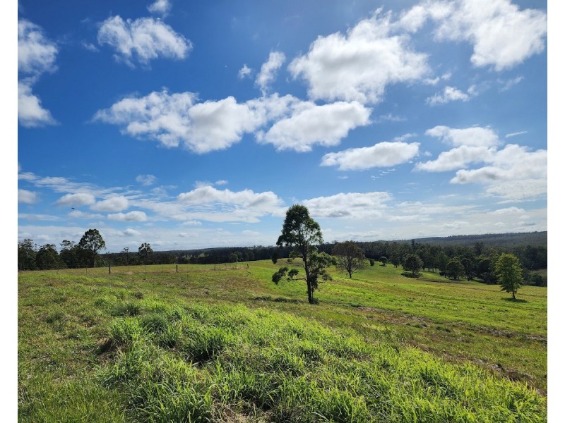 114 Cherry Creek Road, Cherry Creek QLD 4306