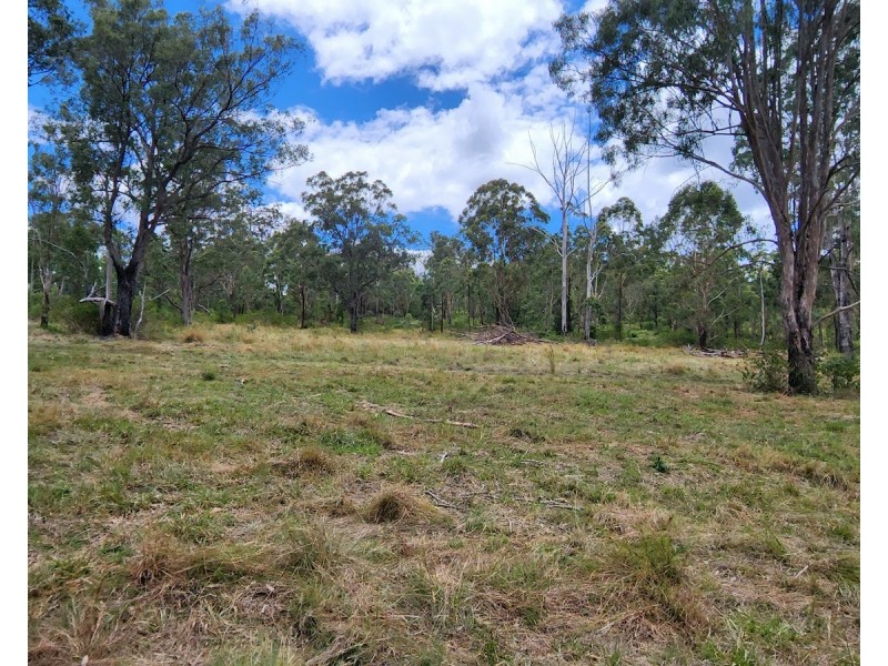 3 Ravensbourne Dip Road, Ravensbourne QLD 4352