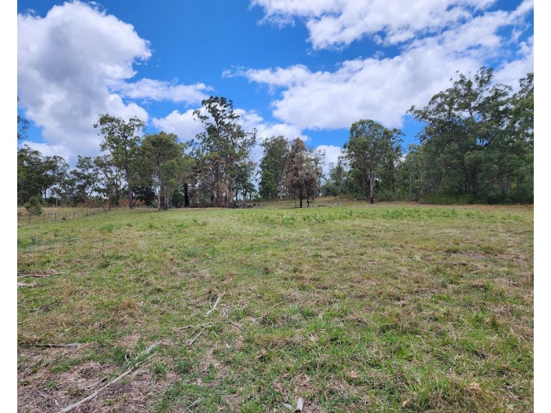 3 Ravensbourne Dip Road, Ravensbourne QLD 4352