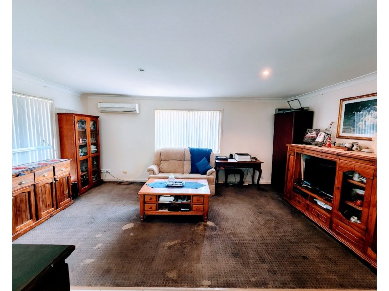 18 Clarence Street, Cooyar QLD 4402
