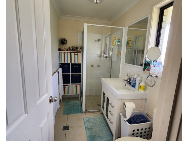 18 Clarence Street, Cooyar QLD 4402