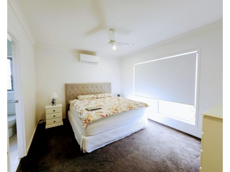 9 Pamela Court, Withcott QLD 4352
