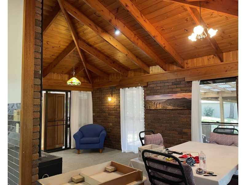 11 Woodland Crescent, Withcott QLD 4352