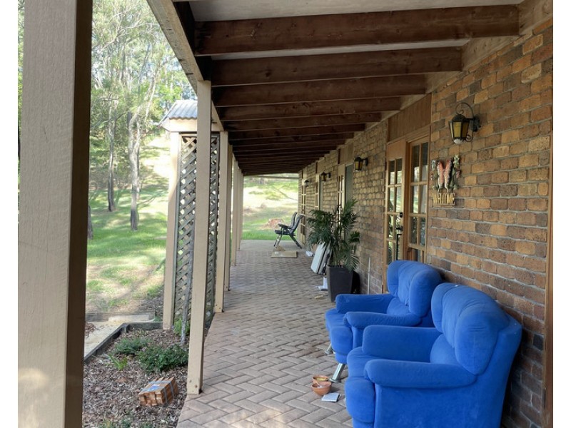 11 Woodland Crescent, Withcott QLD 4352