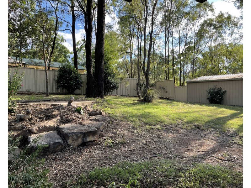 11 Woodland Crescent, Withcott QLD 4352