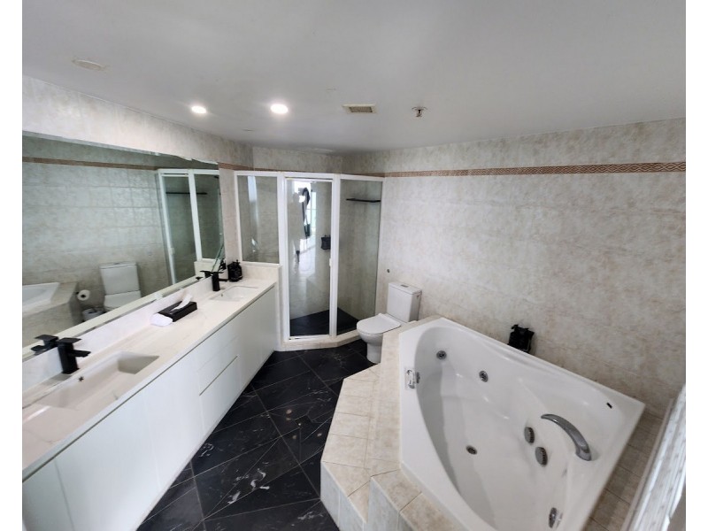 2104/3400-3420 Surfers Paradise Boulevard, Surfers Paradise QLD 4217