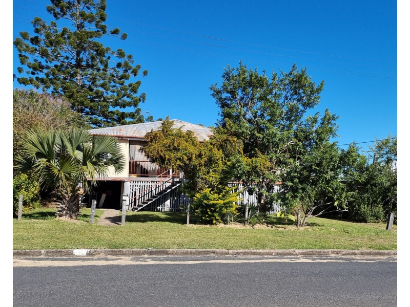 14 Boyle Street, Monto QLD 4630