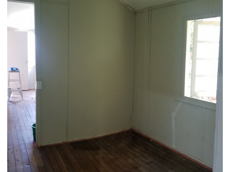 14 Boyle Street, Monto QLD 4630