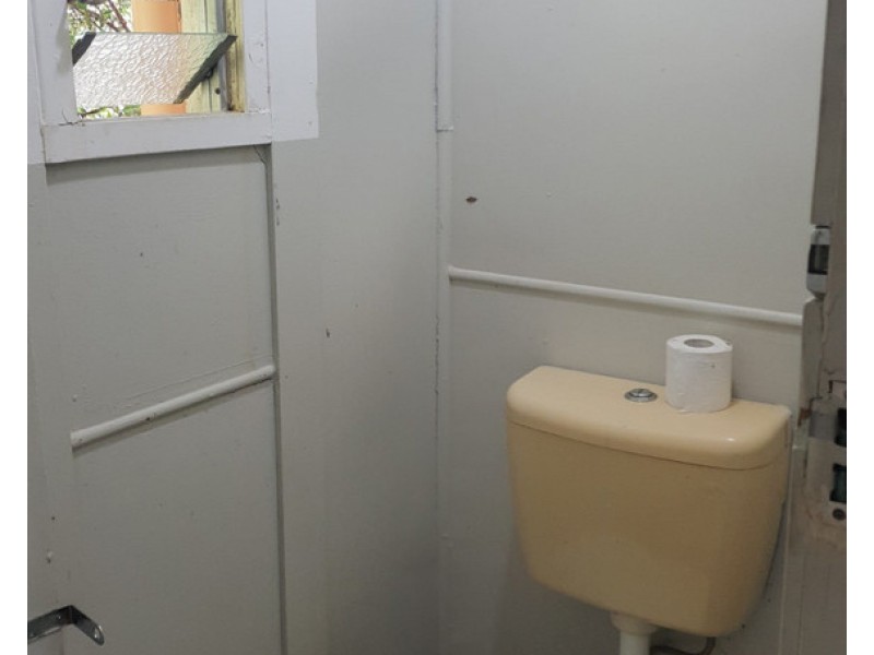 14 Boyle Street, Monto QLD 4630