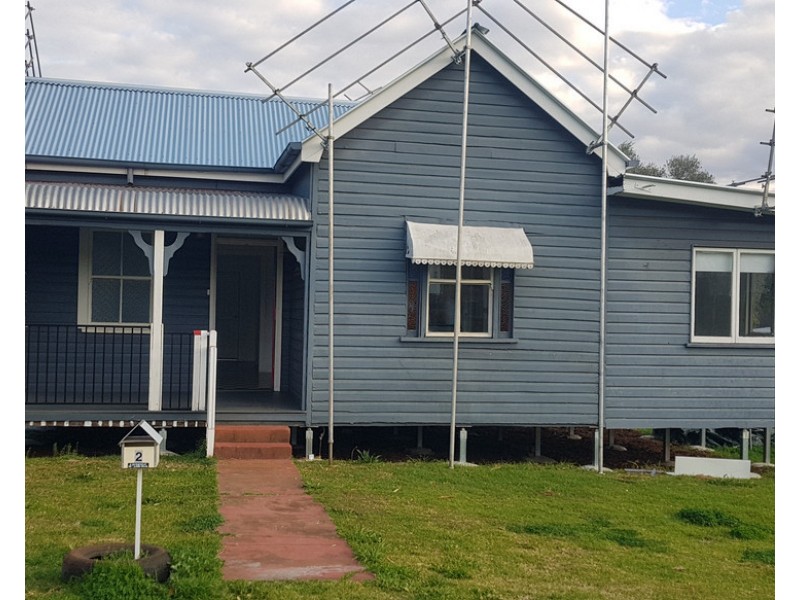 2 Glasgow Street, North Toowoomba QLD 4350