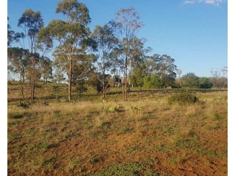 566 Meringandan Road, Meringandan QLD 4352