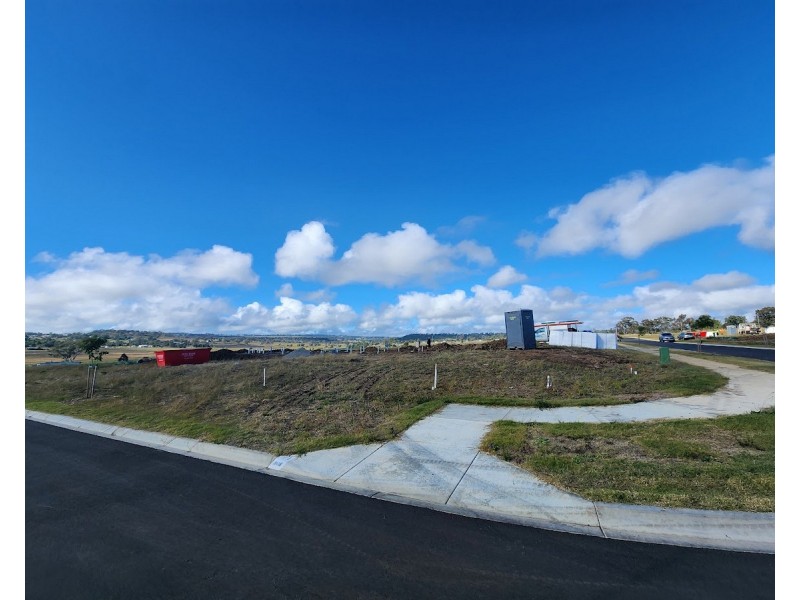 45 Aquila Drive (Eagle Heights), Meringandan West QLD 4352