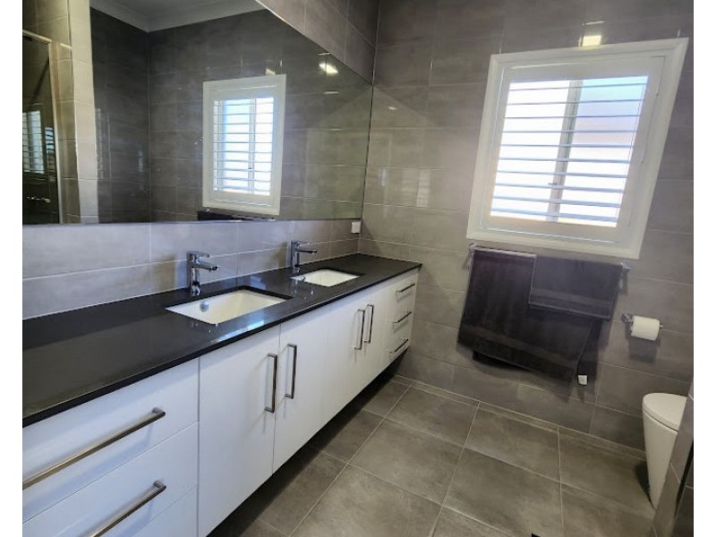 24 McGrory Drive, Kearneys Spring QLD 4350