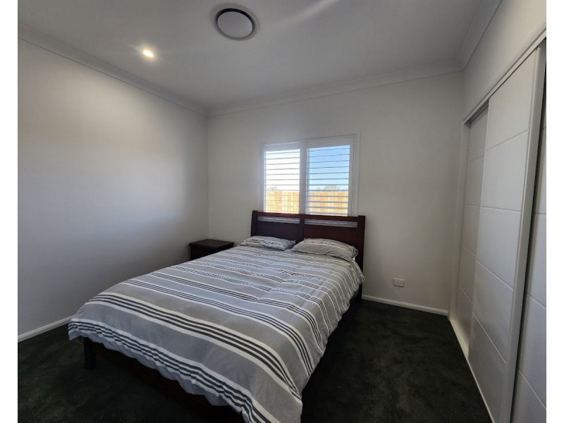 24 McGrory Drive, Kearneys Spring QLD 4350