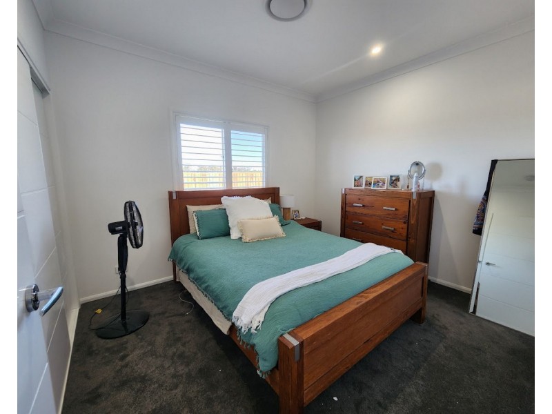 24 McGrory Drive, Kearneys Spring QLD 4350