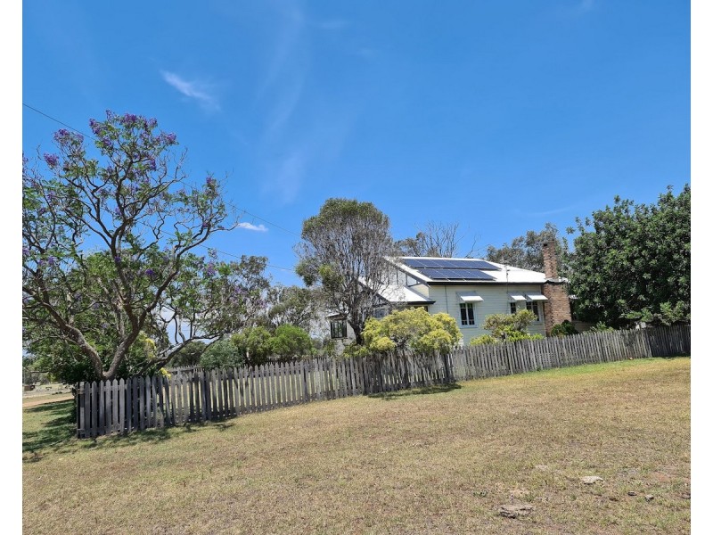 2073 Kingsthorpe Haden Road, Goombungee QLD 4354
