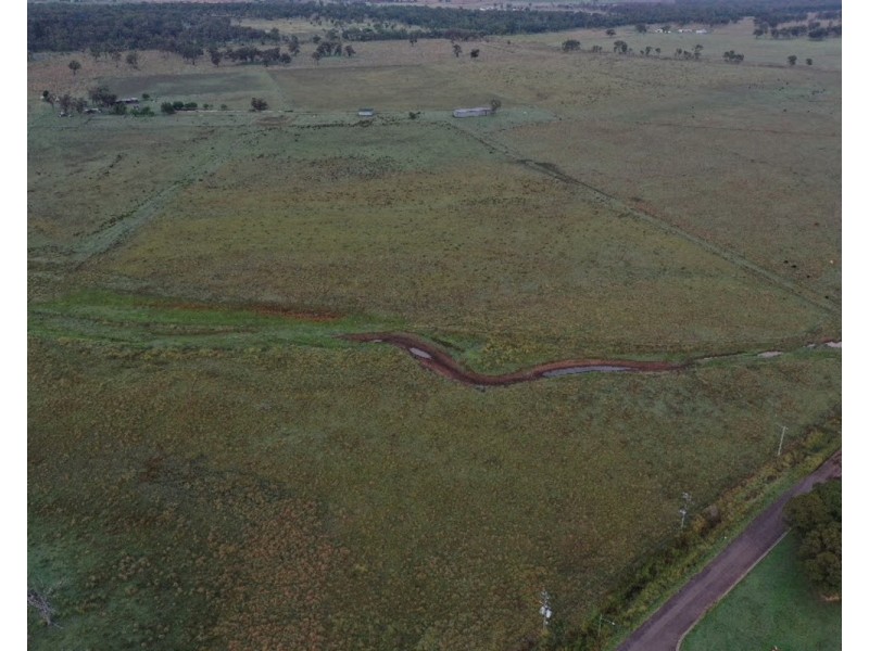 2073 Kingsthorpe Haden Road, Goombungee QLD 4354