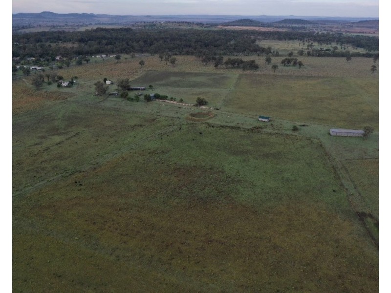 2073 Kingsthorpe Haden Road, Goombungee QLD 4354