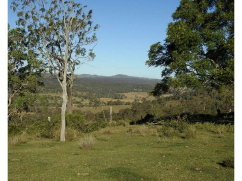 5227 New England Highway, Emu Creek QLD 4355