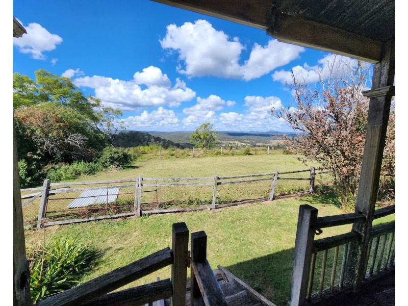 5227 New England Highway, Emu Creek QLD 4355