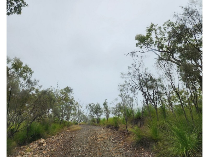 887 Rossmore Road, Black Snake QLD 4600