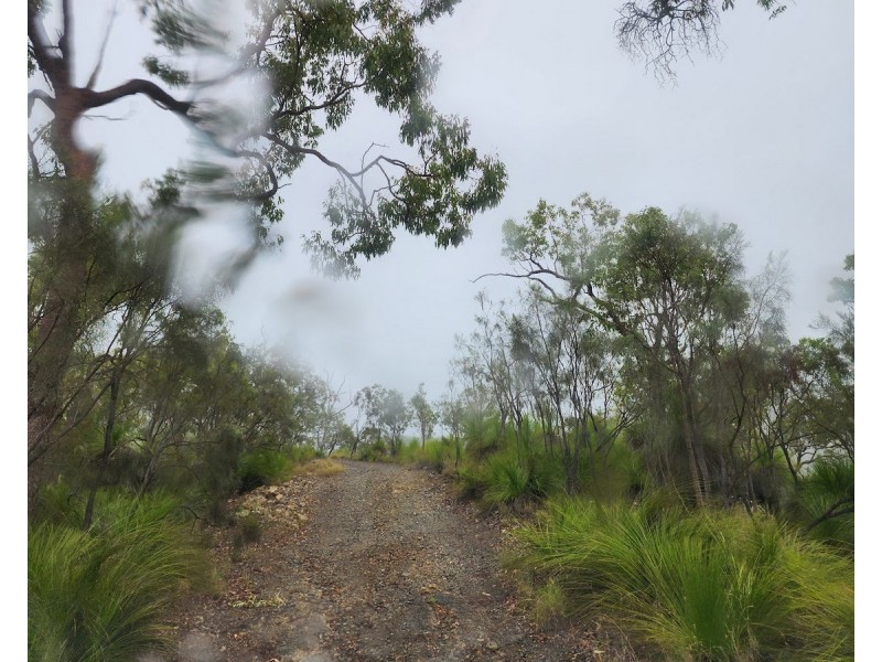 887 Rossmore Road, Black Snake QLD 4600