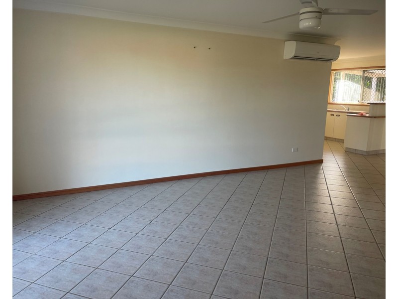 17 Edzill Street, Wilsonton Heights QLD 4350