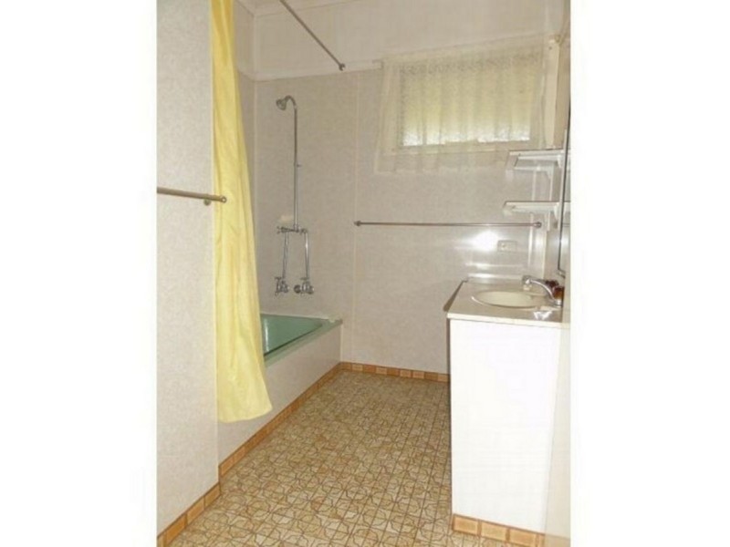 3 Moreton Street, Dalby QLD 4405