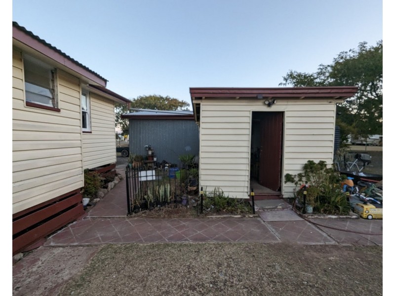 1 Progress Street, Quinalow QLD 4403